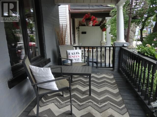 Property Photo:  33 Connaught Avenue Suite 2  ON M4L 2V8 