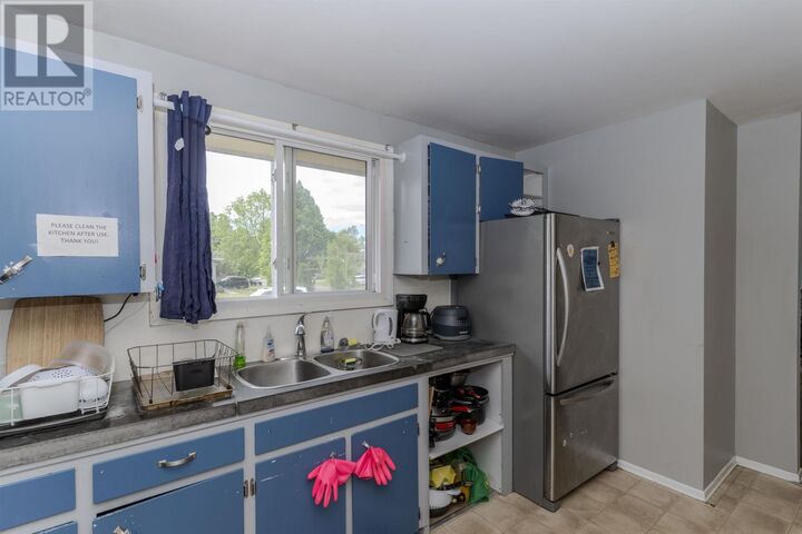 Property Photo: 157 Newberry Cres ON P7C 2E4