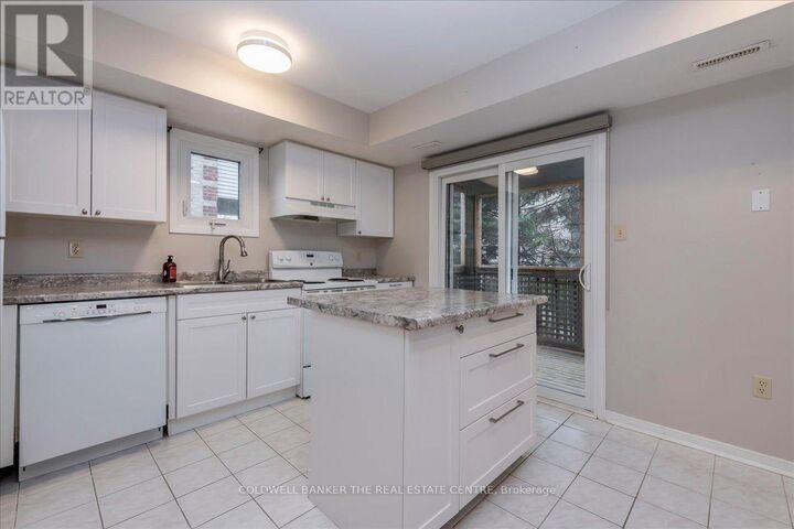 Property Photo:  119 D'Ambrosio Drive 9  ON L4N 7N7 
