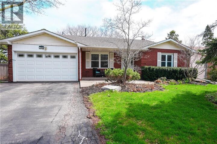 Property Photo: 1266 Lakeview Drive ON L6H 2M8
