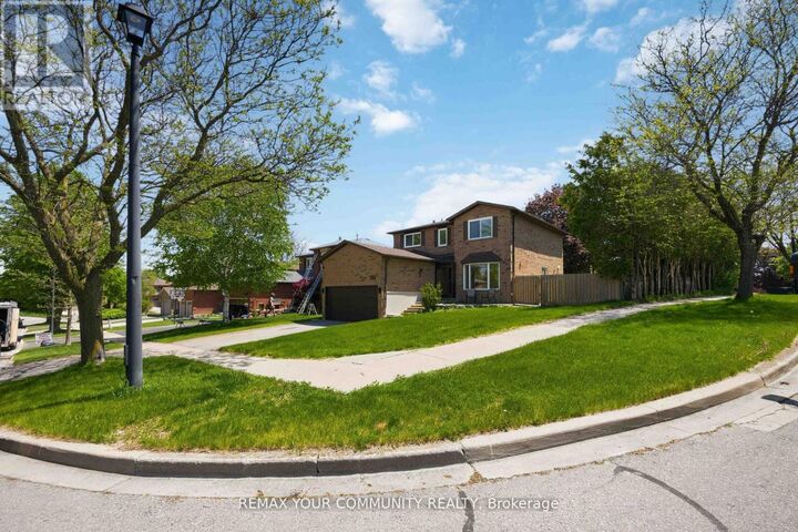 Property Photo: 251 Osmond Crescent ON L3Y 7L3