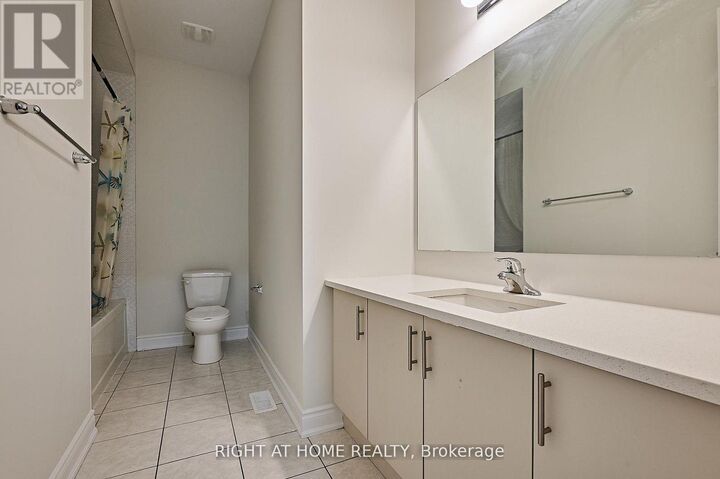 Property Photo:  292 Windfield Farm Drive  ON L1L 0M3 