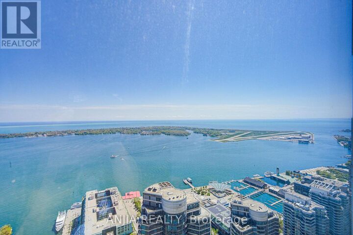 Property Photo:  10 York Street 5608  ON M5J 0E1 