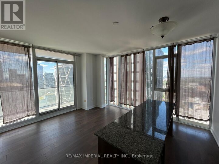 Property Photo:  426 University Avenue 3603  ON M5G 1S9 