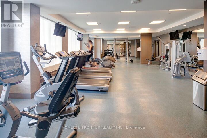 Property Photo:  7167 Yonge Street 906  ON L3T 0C4 