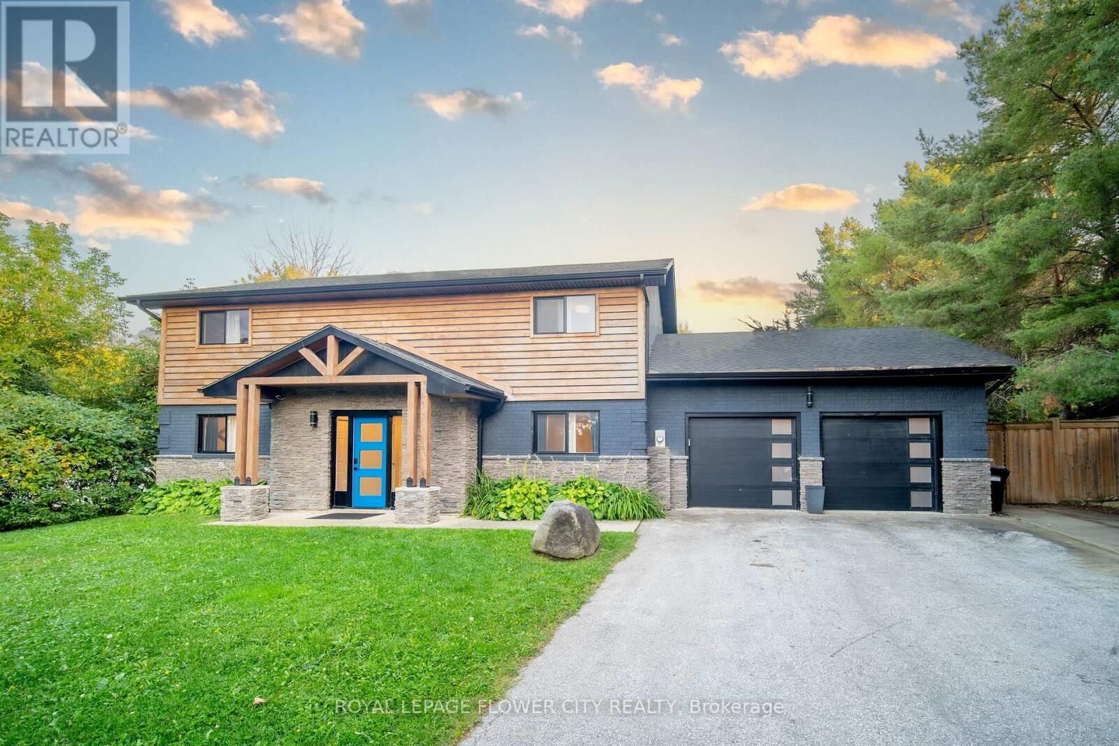 Property Photo:  734 Mountain Road  ON L9Y 5G1 