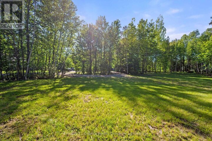 Property Photo:  1042 Suburban Court  ON K0M 2K0 