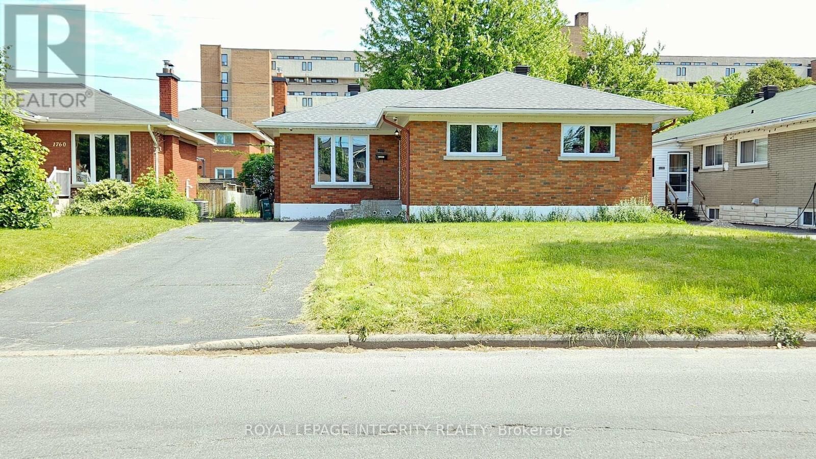 Property Photo:  1764 Gage Crescent  ON K2C 0Z9 