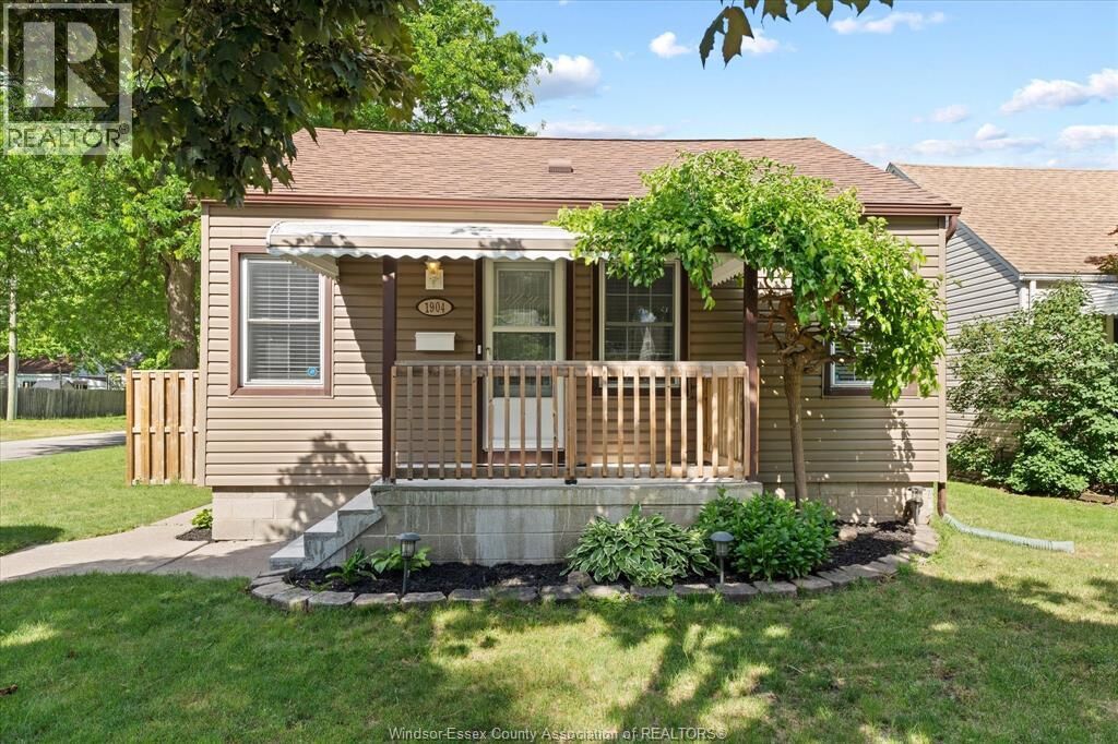 Property Photo:  1904 Westcott  ON N8W 4K4 