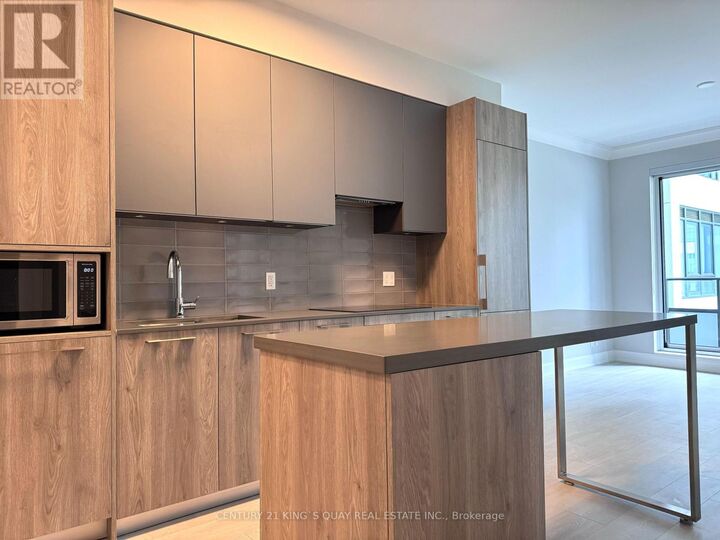 Property Photo:  38 Waterwalk Drive 331  ON L3R 6M8 