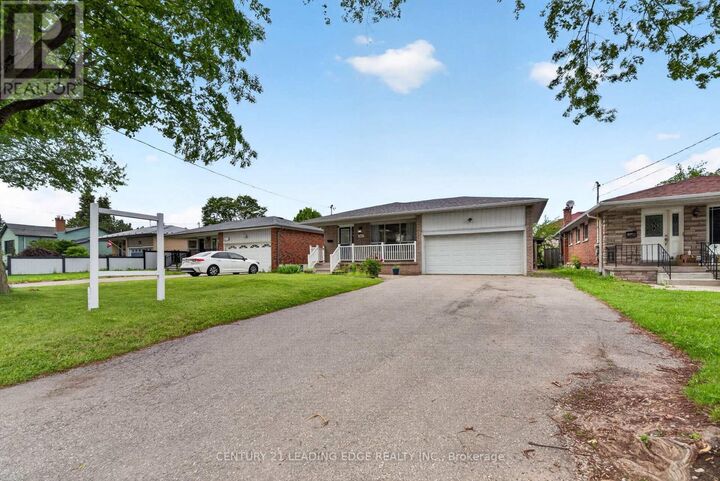 Property Photo:  4012 Ellesmere Road  ON M1C 1J2 