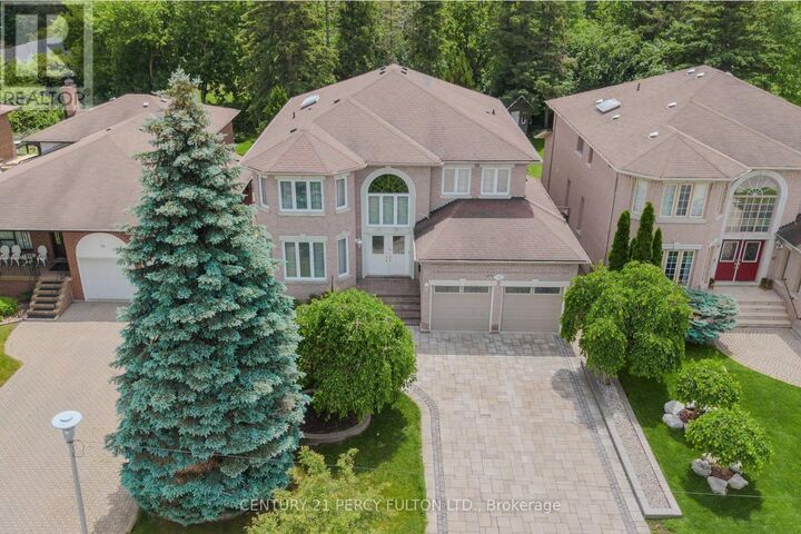 Property Photo: 53 Linwood Avenue ON M1S 1H3
