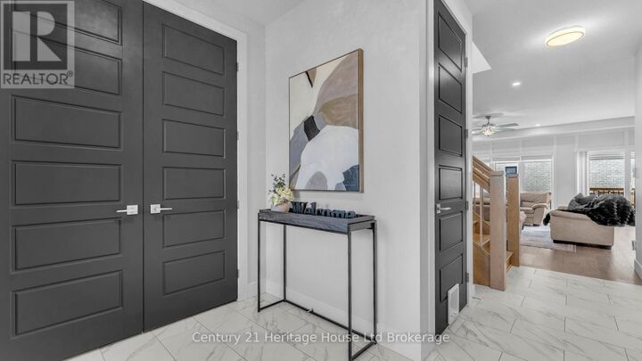 Property Photo: 1411 Sandbar Street ON N6G 0V4