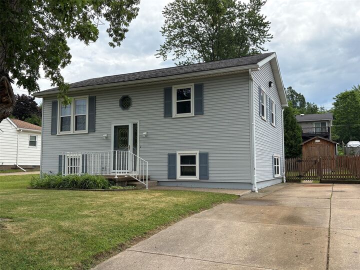 Property Photo: 2721 E 31st Street PA 16510