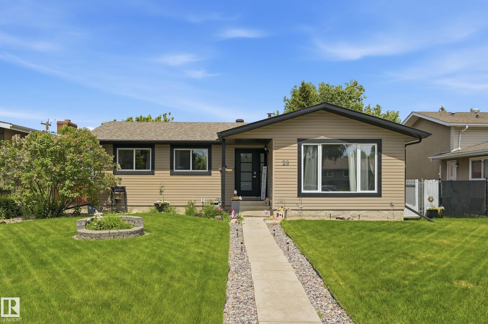 Property Photo:  29 Winchester Avenue  AB T7X 1L5 