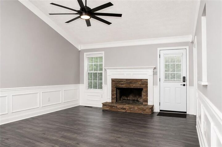 Property Photo:  114 Waterbury Lane  GA 30517 