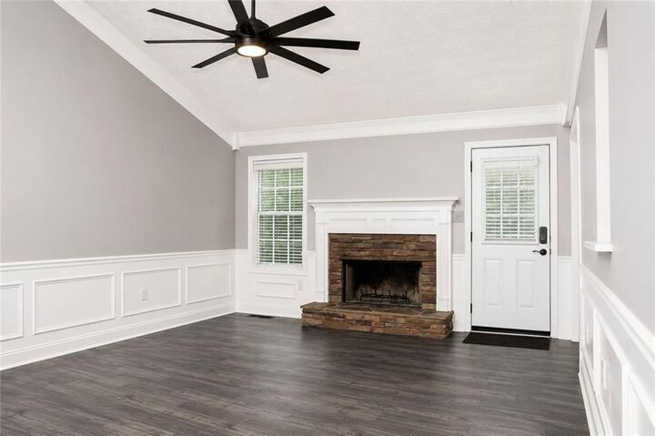 Property Photo: 114 Waterbury Lane GA 30517