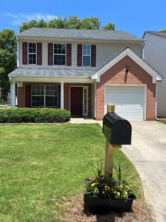 Property Photo:  484 Hillandale Park Drive  GA 30058 