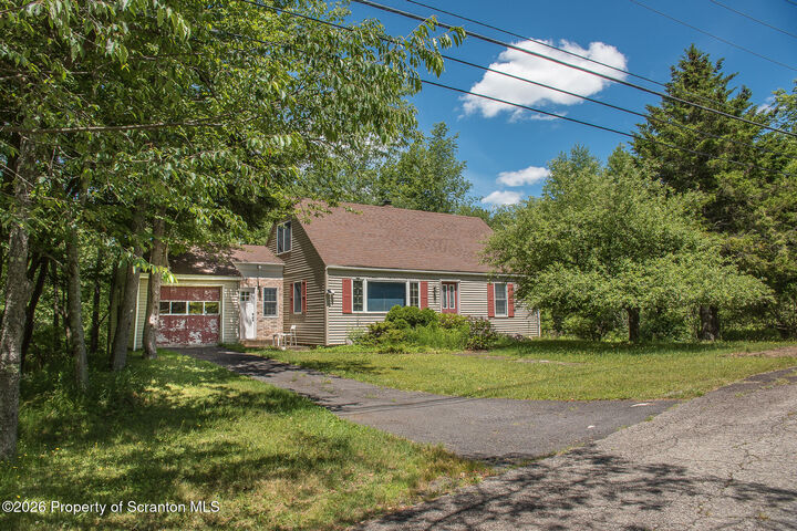 Property Photo:  12 Lake Drive  PA 18424 