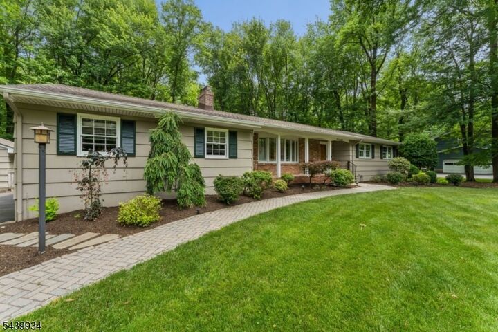Property Photo: 1272 Sleepy Hollow Ln NJ 07076