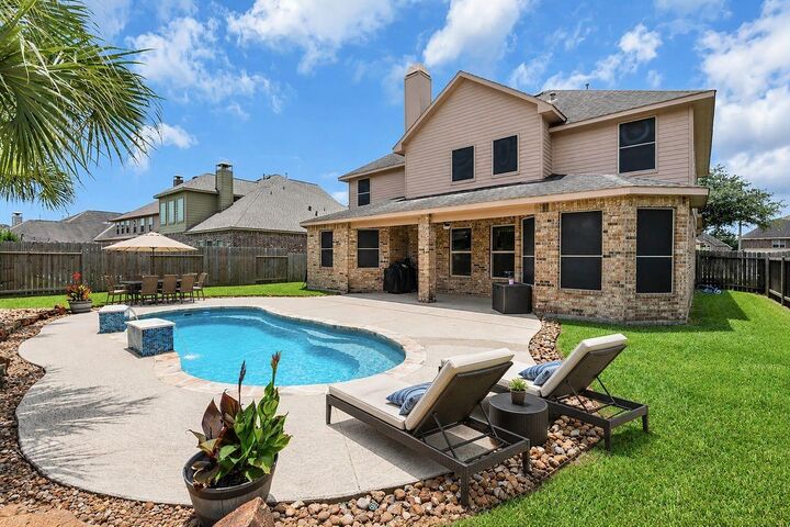Property Photo: 680 Cumberland Ridge Lane TX 77573