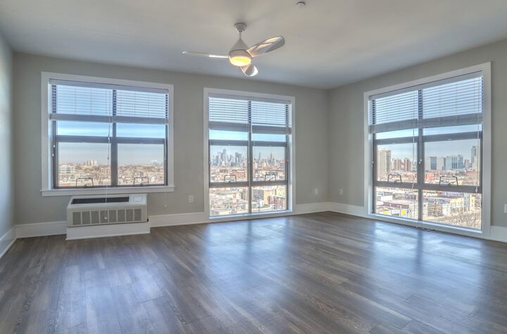 Property Photo:  32 Oakland Ave 1406  NJ 07306 