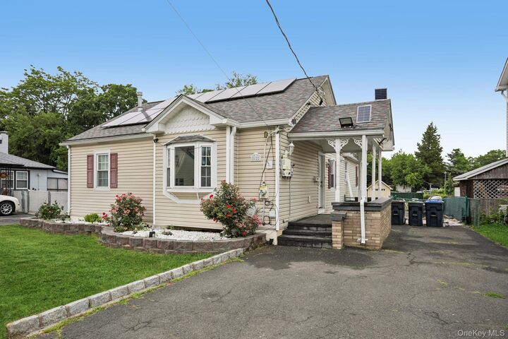 Property Photo:  12 North Street  NY 10993 