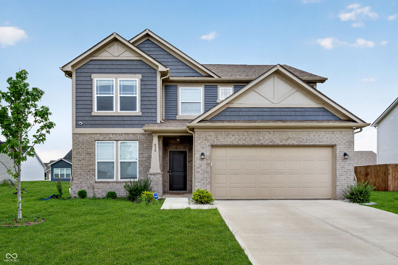 Property Photo:  839 Detford Street  IN 46052 