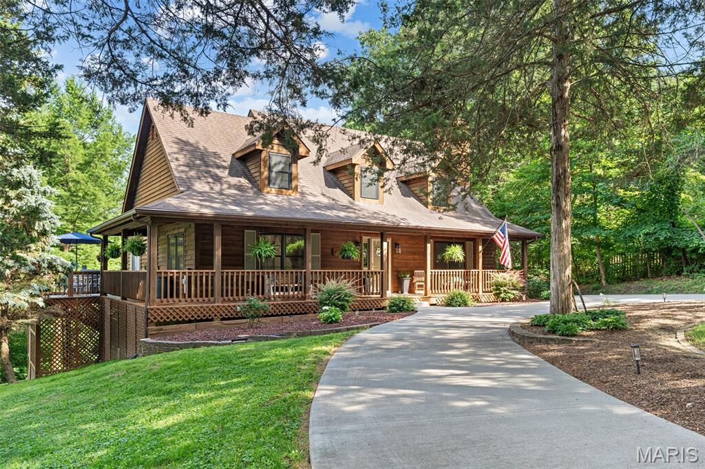 Property Photo: 340 Great Oaks Drive MO 63055