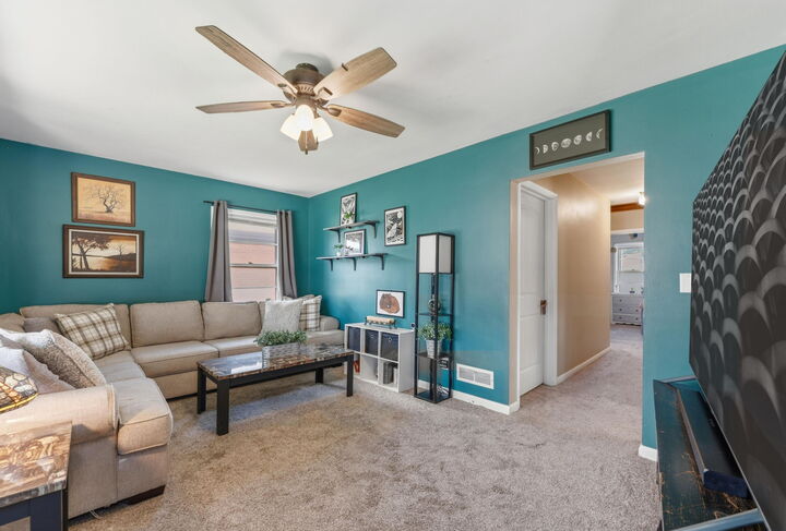 Property Photo: 2621 Gilson St WI 53403