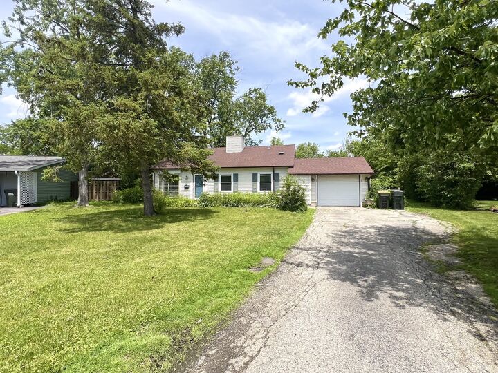 Property Photo:  329 Cherry Court  IL 60025 