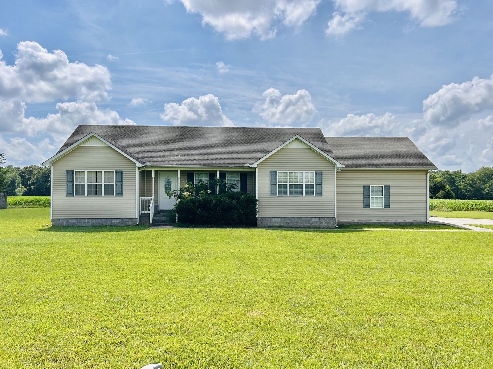 Property Photo:  183 Grosch Dr  TN 37355 