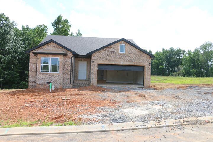 Property Photo:  556 Willow Park Dr  TN 37043 