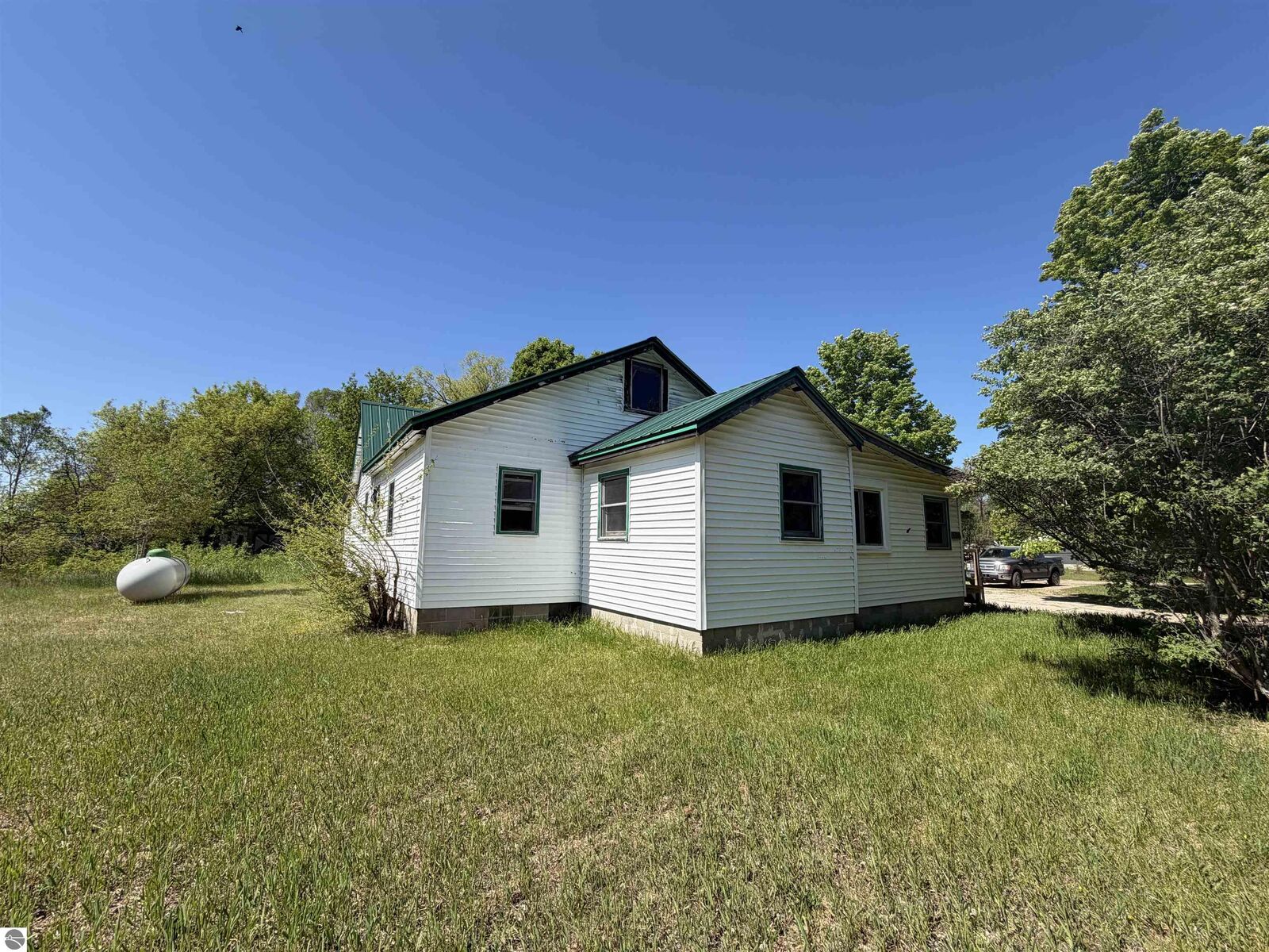 Property Photo: 9359 Valley Road, NW MI 49676