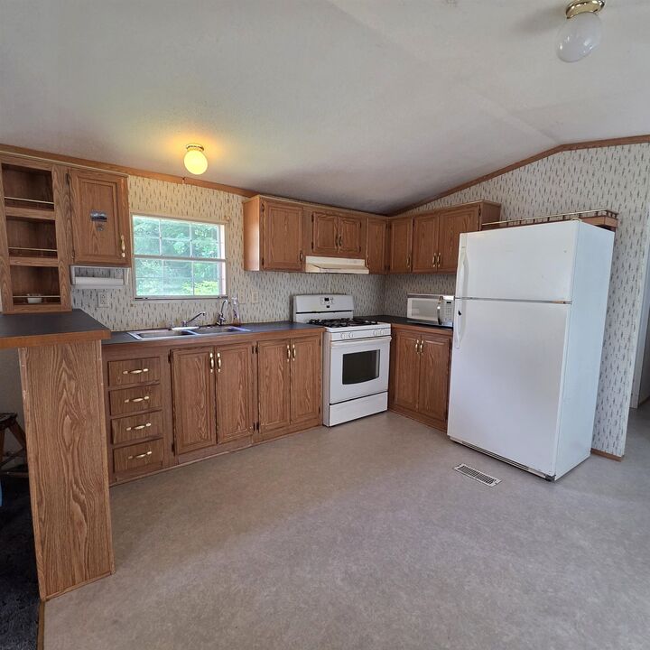 Property Photo:  20 Jaffrey Road  NH 03447 