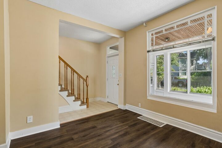 Property Photo:  1145 Beech Street  MN 55106 