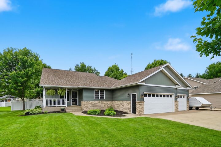 Property Photo:  1411 8th Avenue N  MN 56377 