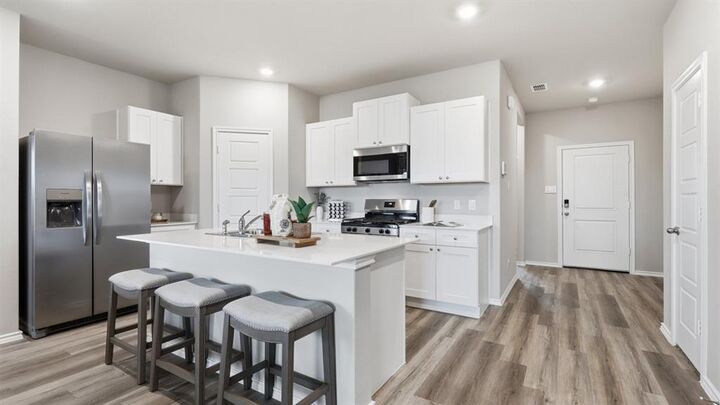 Property Photo: 1156 Belhaven Street TX 76048