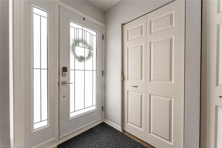 Property Photo: 206 6th Avenue E ON N4K 2T3