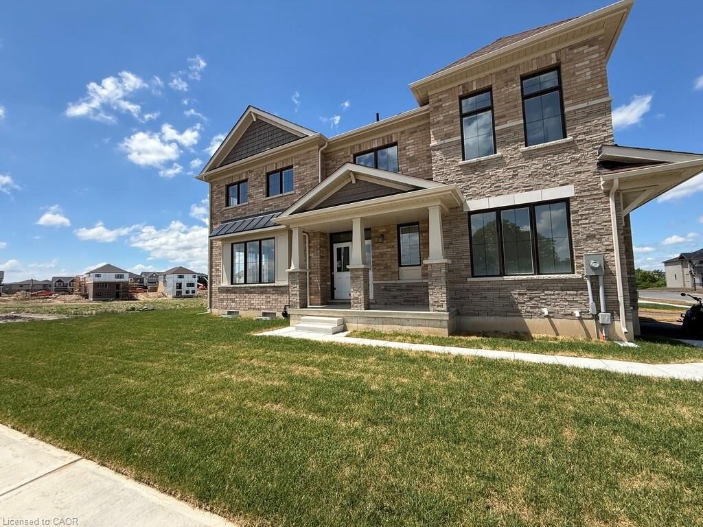 Property Photo: 40 Turnbull Drive ON N3T 0K4