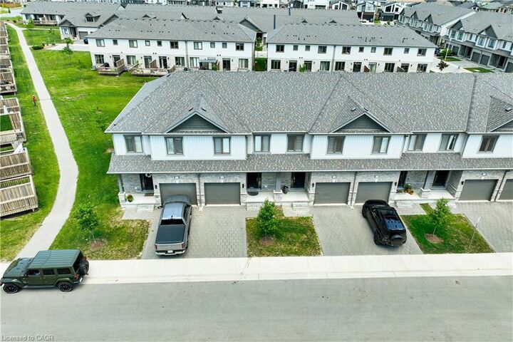 Property Photo:  745 Chelton Road 3  ON N6M 0J1 