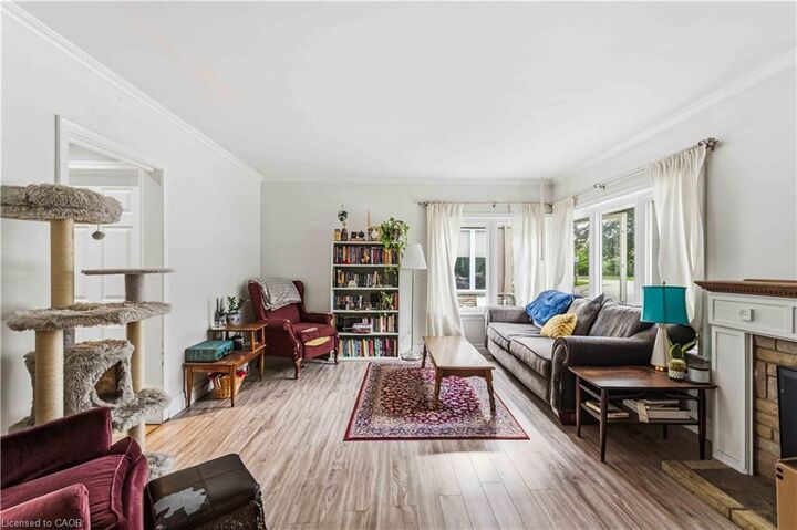 Property Photo:  21 Sheridan Lane Upper  ON L8S 2N3 
