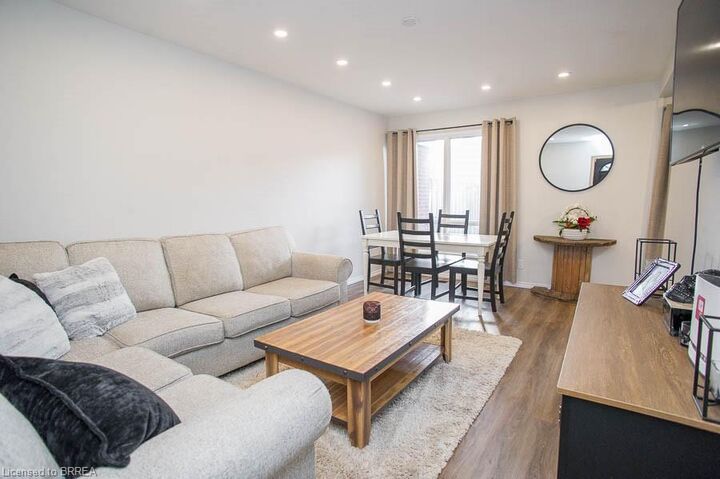 Property Photo: 273 Elgin Street 52 ON N3S 5B2
