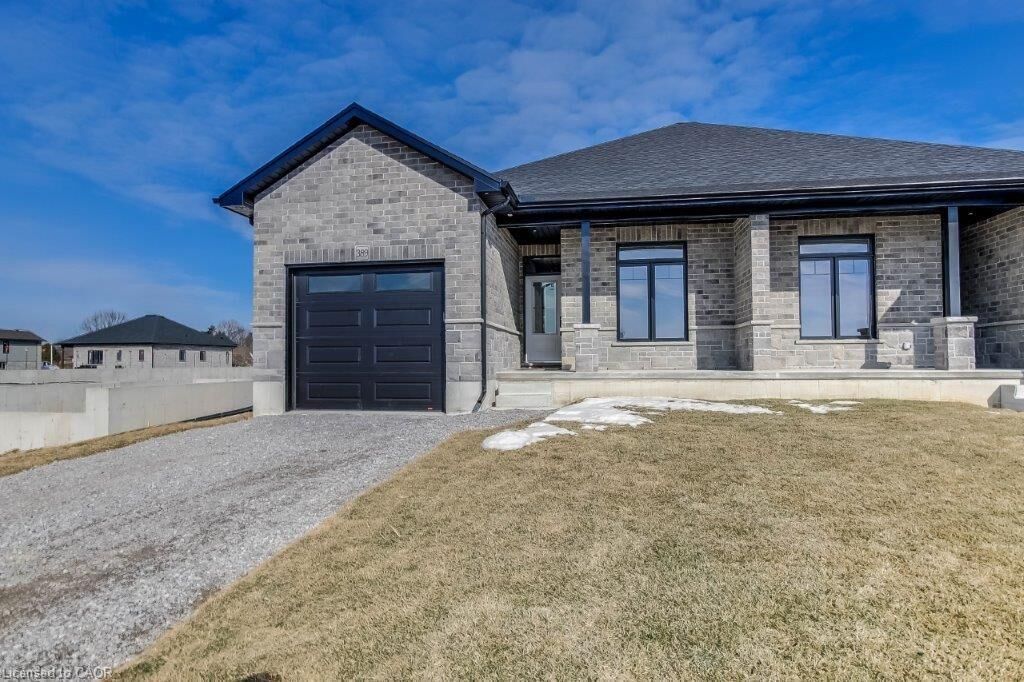 Property Photo: 381 Argyle Avenue ON N4B 0B2