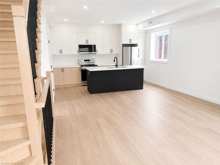 Property Photo: 17 White Avenue 5 ON M1C 1P1