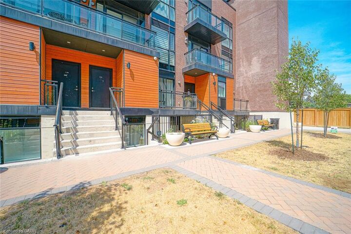 Property Photo: 5289 Highway 7 D902 ON L4L 0J1