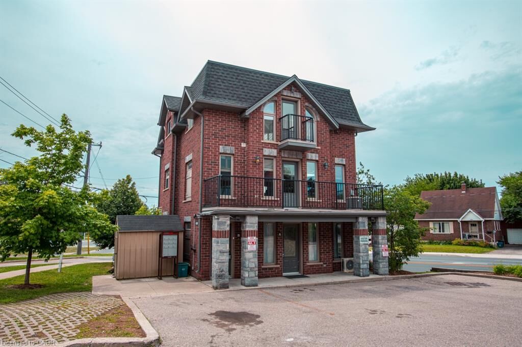 Property Photo: 489 East Avenue B ON N2H 0A8