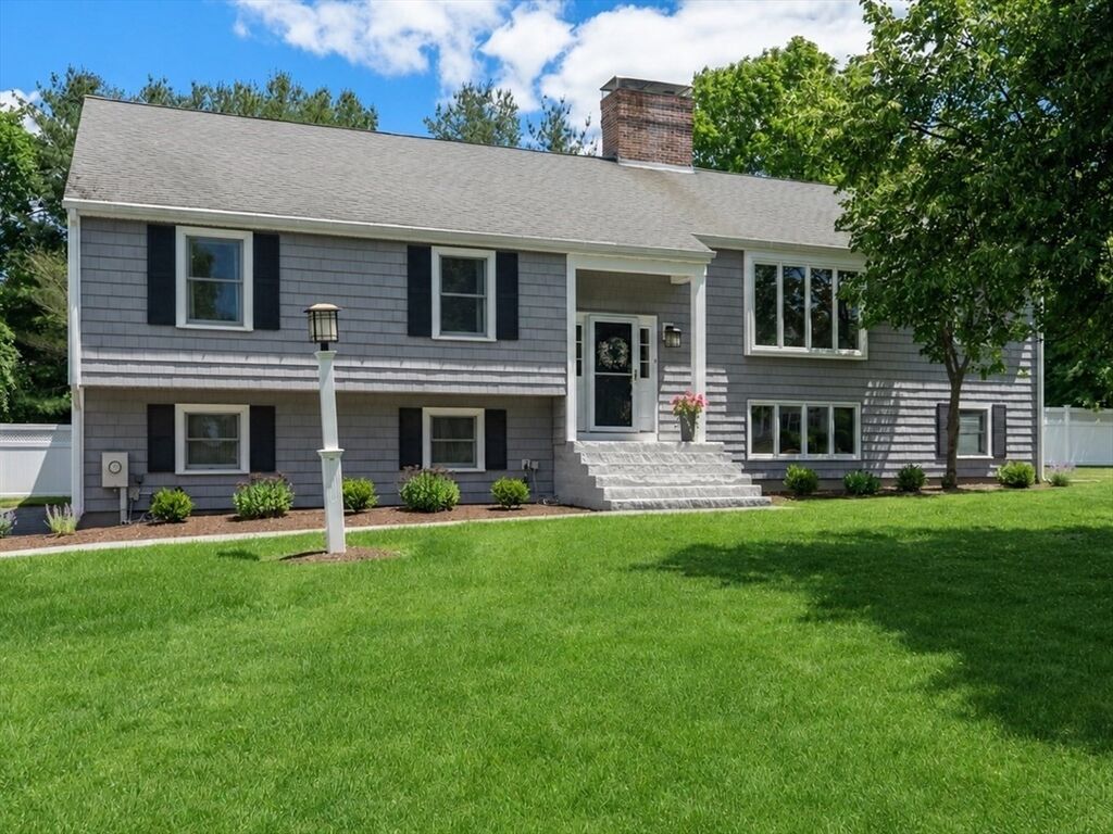 Property Photo: 6 Hampton Court MA 01940