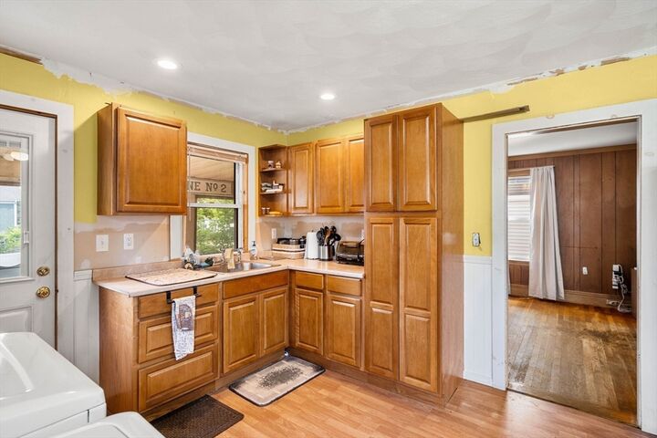 Property Photo:  26 Beckett St  MA 01960 
