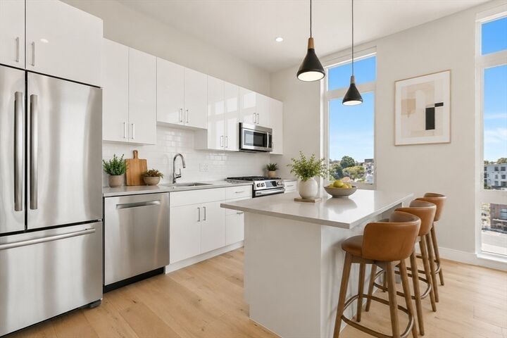 Property Photo: 420 W Broadway Ph604 MA 02127